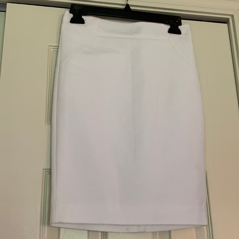 NWT The Limited White Pencil Skirt 0 Petite